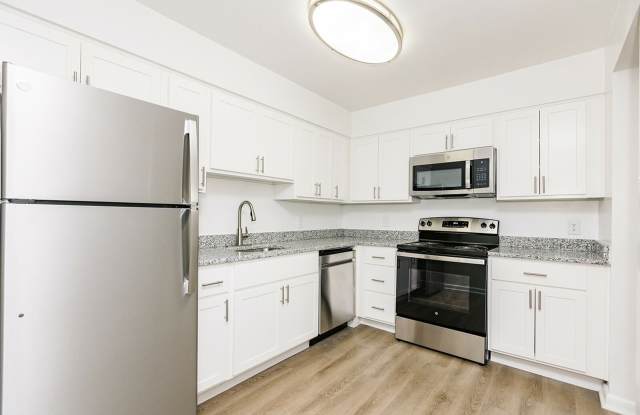 Photo of Crofton Village Apartments