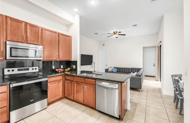 3700 NW 84th Way 0, Cooper City, FL 33024
