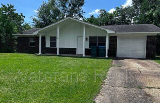 Photo of 104 Michael Ct