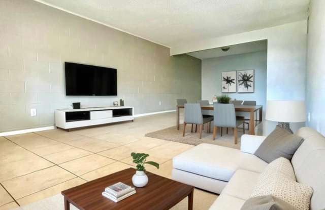 3818 Englewood Circle