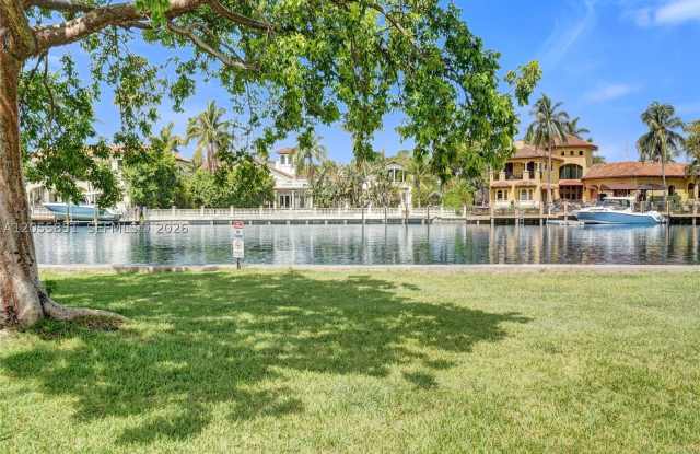 2000 Atlantic Shores Blvd