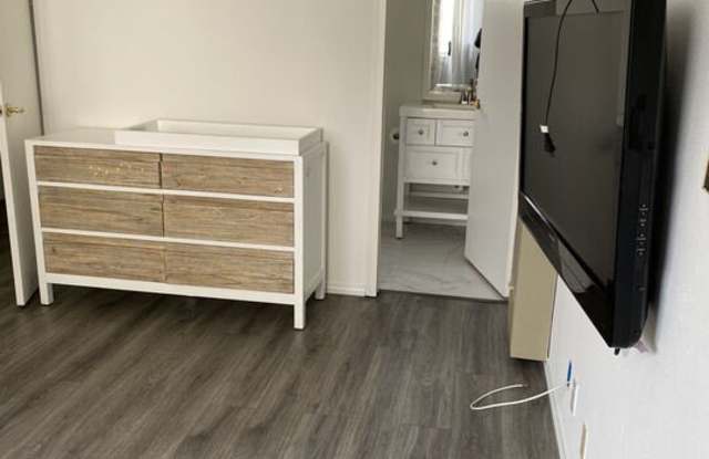 451 S La Peer Dr unit: 2