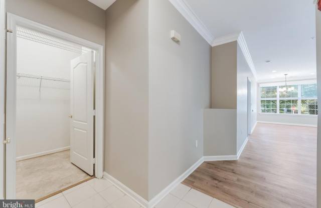 20901 CEDARPOST SQUARE