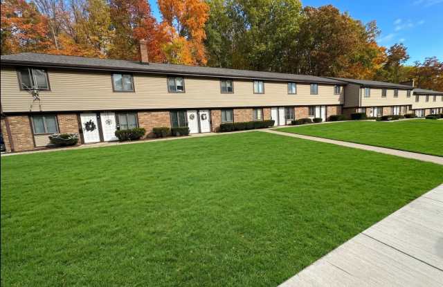 Cedarwood Apartments- 2 Bedroom 2 Bathroom