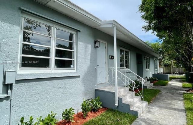 820 SE 12th St - 820 SE 12th St, Fort Lauderdale, FL 33316