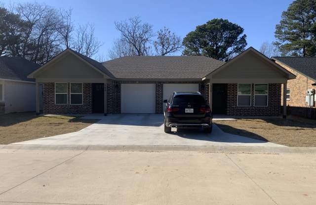 111 Isabella St