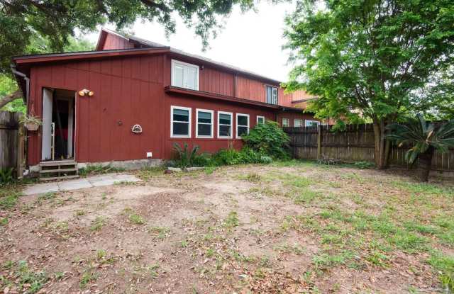 2963 Meredith Dr