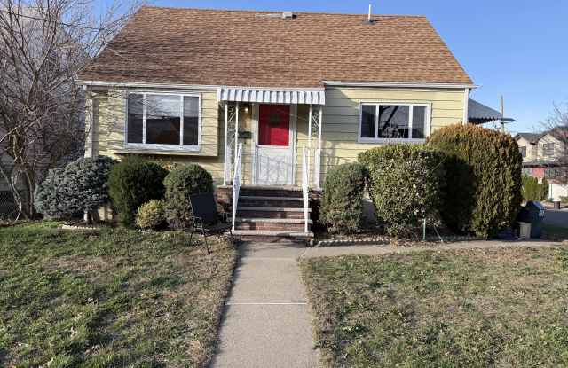 Photo of 21 Bellport Place