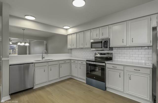 Photo of 10048 Alondra St