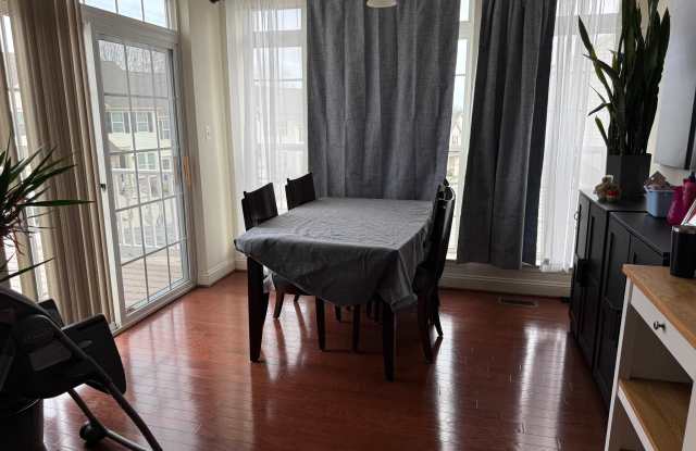 711 PERTHSHIRE Place unit: 73