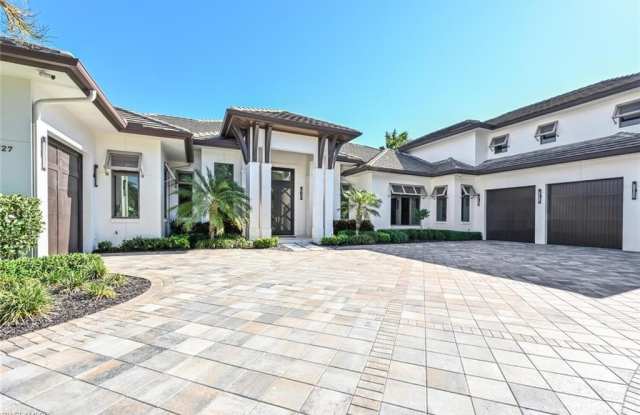 727 Buttonbush LN