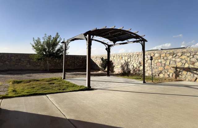 1013 VILLA SECA Drive