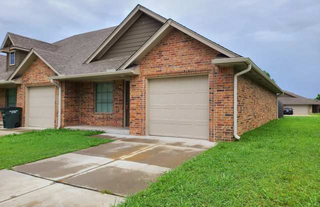 4308 Huntly Dr