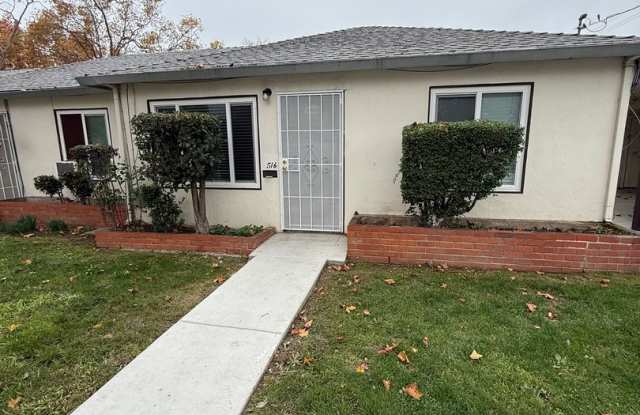 Photo of 512 Carpenter St