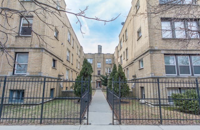 1703 West Wallen Avenue - 1703 West Wallen Avenue, Chicago, IL 60626