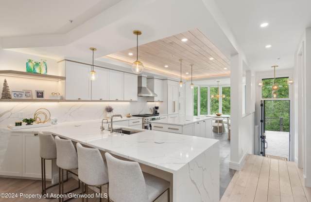 Photo of 381 Ridge Road unit: C4