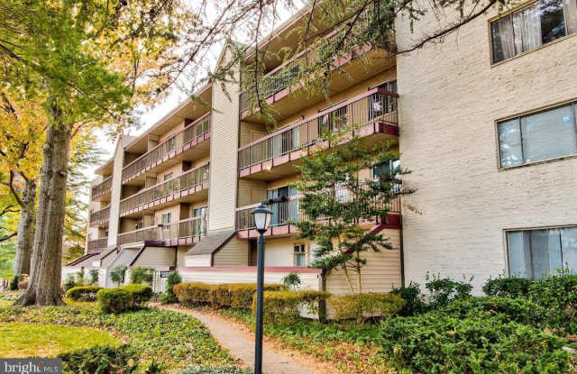 Photo of 10320 WESTLAKE Drive unit: E103