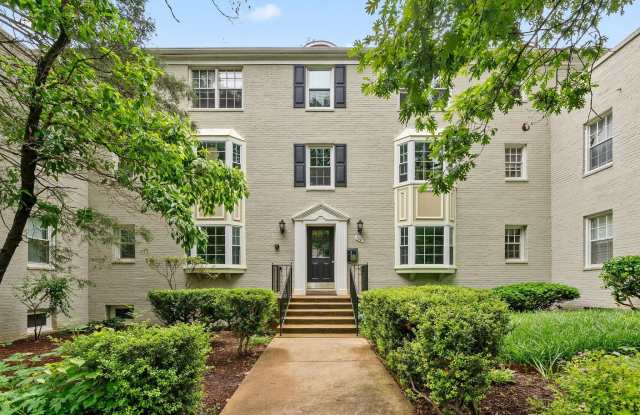 708 S ARLINGTON MILL Drive unit: 104