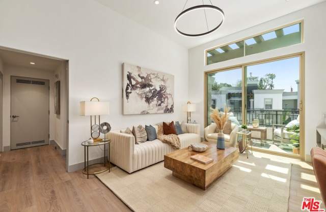 130 S Sepulveda Blvd unit: 101