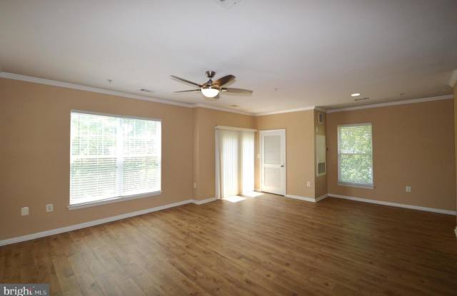 5117-H TRAVIS EDWARD WAY #5117H