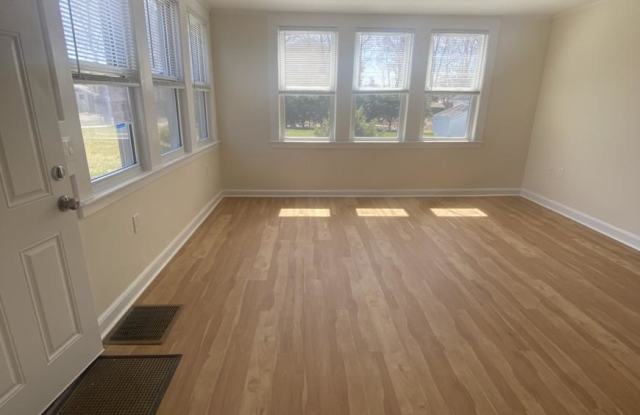 Photo of 409 Adams St.