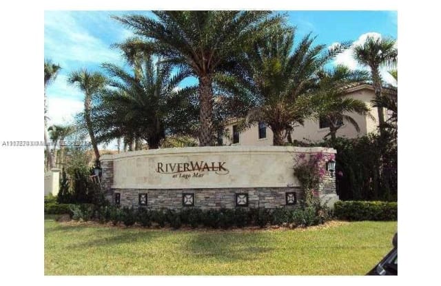 113 W Riverwalk Cir W - 113 Riverwalk Cir W, Plantation, FL 33325