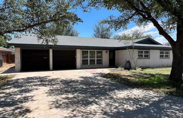 2110 Westbrook Ave