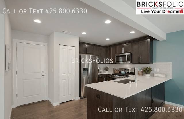 8860 53rd Place Northeast