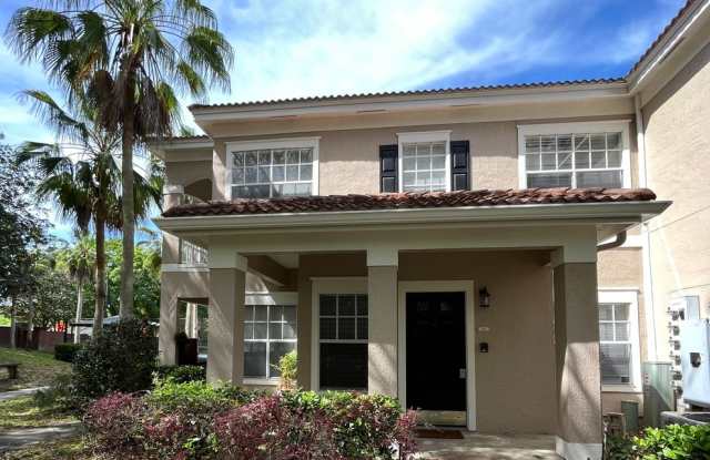 Lake Mary-Sanford area 2 bedroom 2 bath condo in Arbor Lakes!!