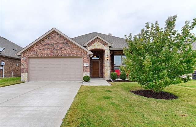 4402 Oak Bluff Drive