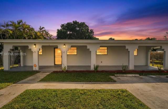 Photo of 10220 SW 178th St