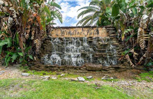 7047 DEER LODGE Circle