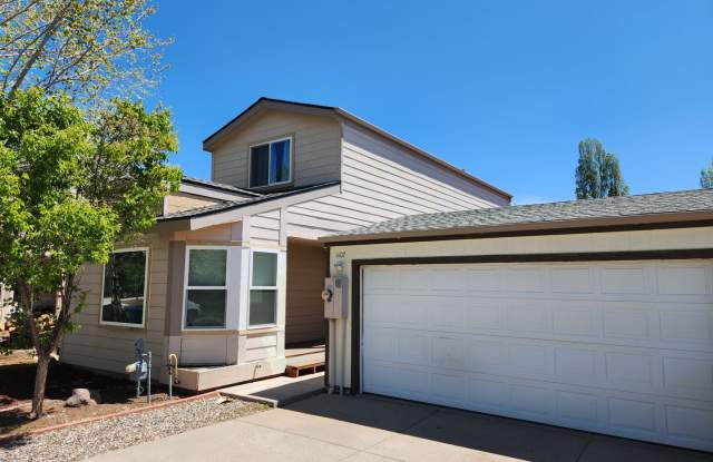 Photo of AVAILABLE NOW! Beautifully Remodeled Home Near Historic Route 66