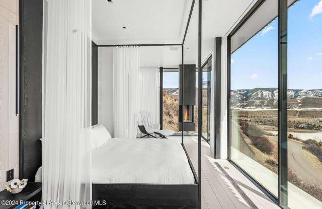 580 Medicine Bow Road