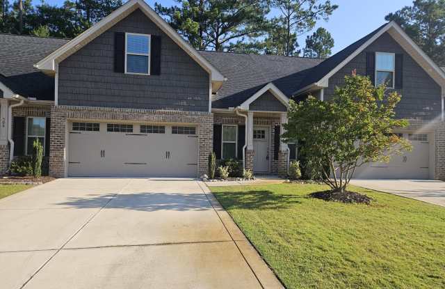 Photo of 504 Niblick Circle