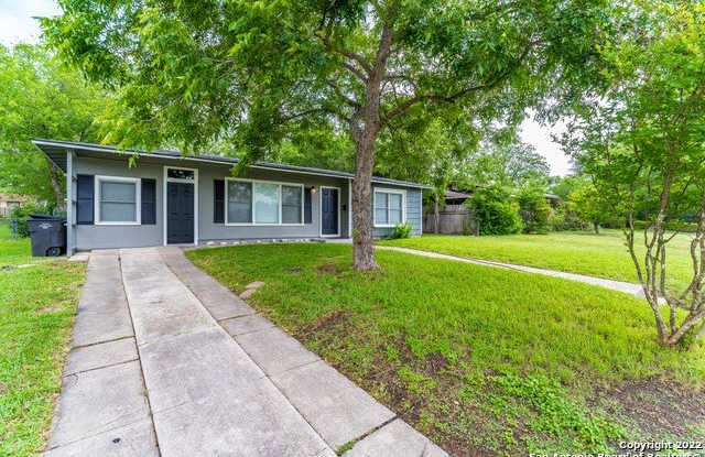 415 BYRNES DR
