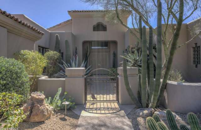 7723 E CASSIA Circle