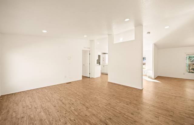 62851 Aberdeen Drive