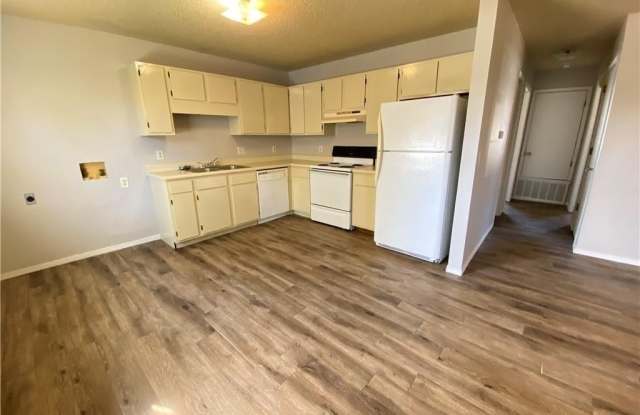 300 Fink  DR Unit #F