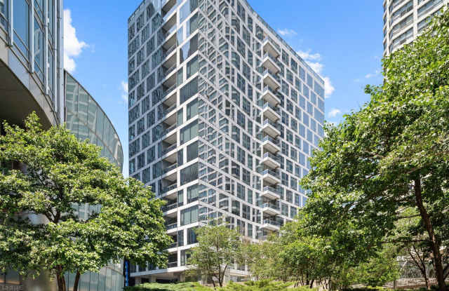 403 N Wabash Avenue