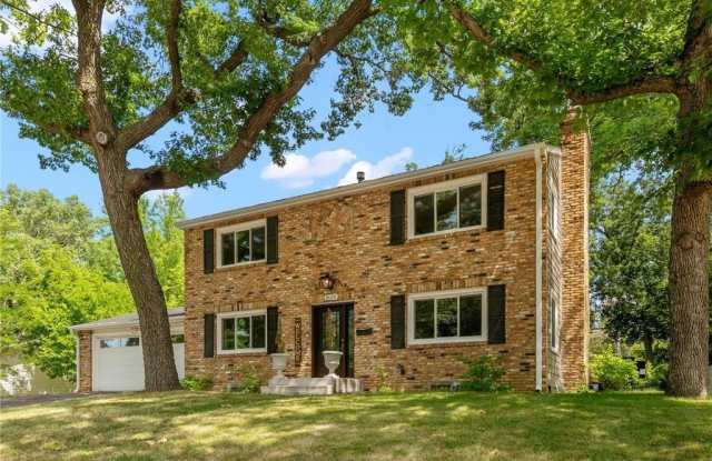 1620 Winnetka Avenue N