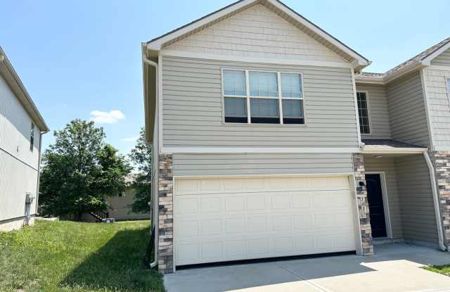 3 Bed | 2.5 Bath | 2 Car Garage Townhome in Grain Valley w/ Special