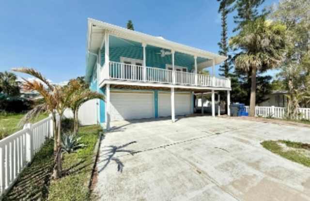 15613 Gulf Boulevard