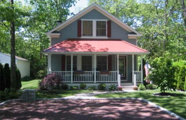 38 Baycrest Avenue