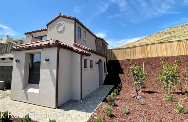 3061 Arezzo Dr