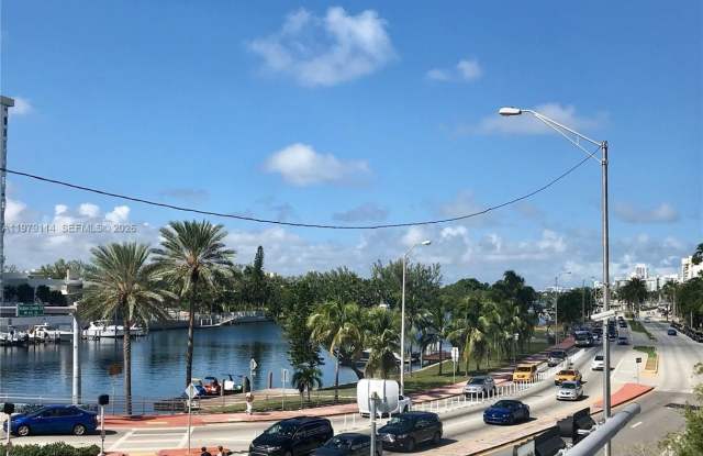 4021 Indian Creek Dr