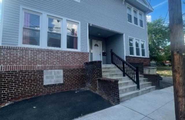 131 Huntington Ter