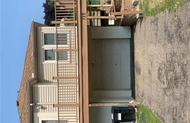 117 6th Avenue N