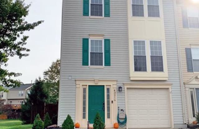 43216 CHOKEBERRY SQ - 43216 Chokeberry Square, Ashburn, VA 20147