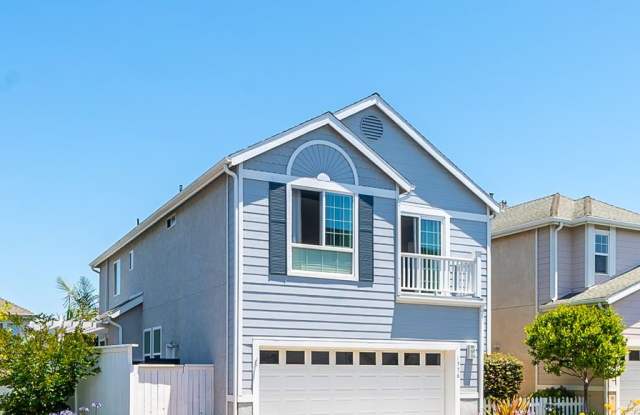 Photo of Quiet and Private 3 Bedroom Home in The Cape Community!